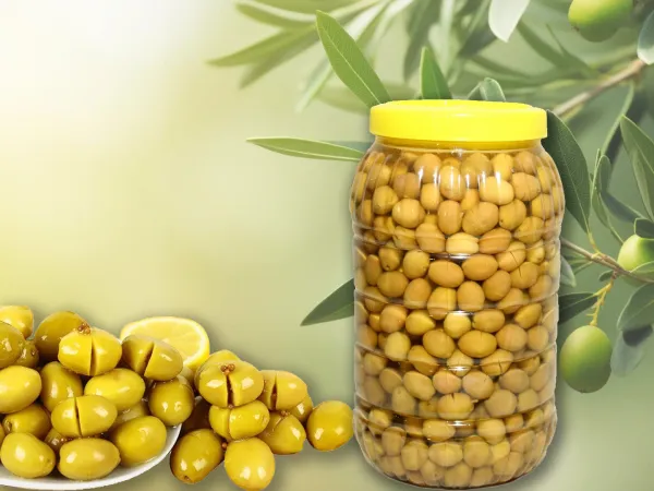 Kırma yeşil zeytin yapımı